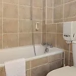 Auriane Porte De Versailles 2*
