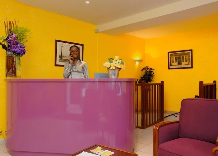 Auriane Porte De Versailles Hotel