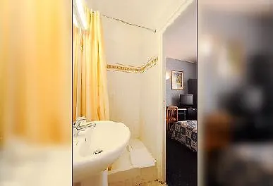 Otel Auriane Porte De Versailles 2*